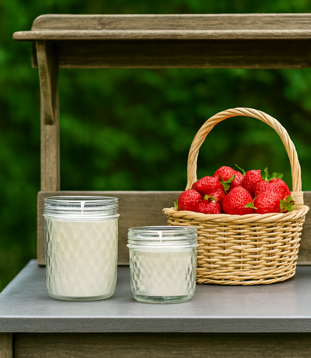 Fresh Strawberries Scented Candle